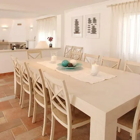 Akivillas Tale Boliqueime